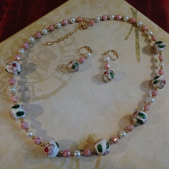 Hand-crafted artisanal necklace & earring set with Cloisonne floral beads - Picture 7 of 8